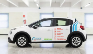 Auto Azzurra LATO 1